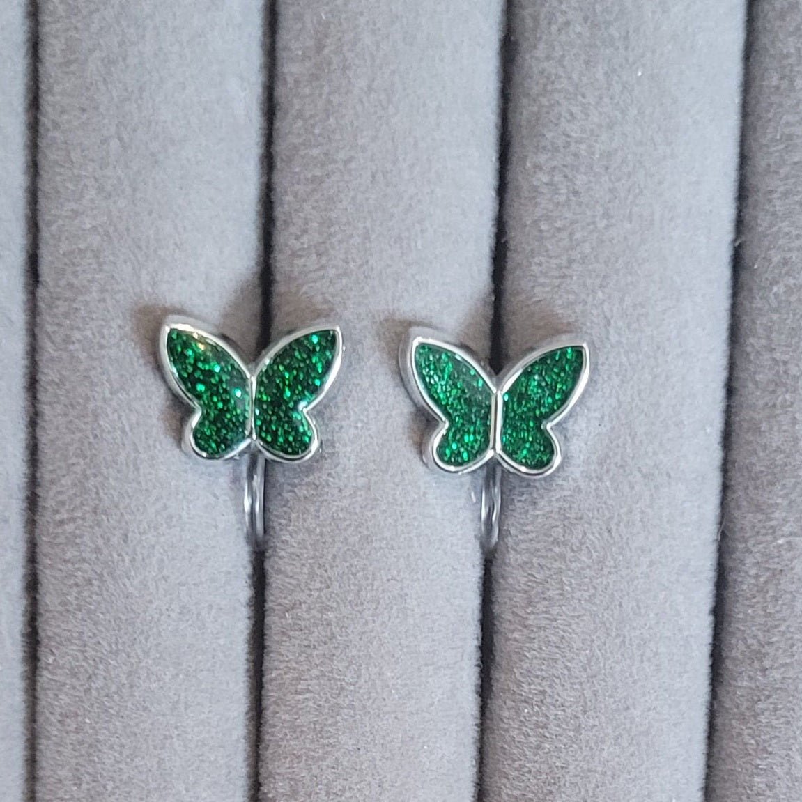 Schmetterlinge (silber eingefasst)