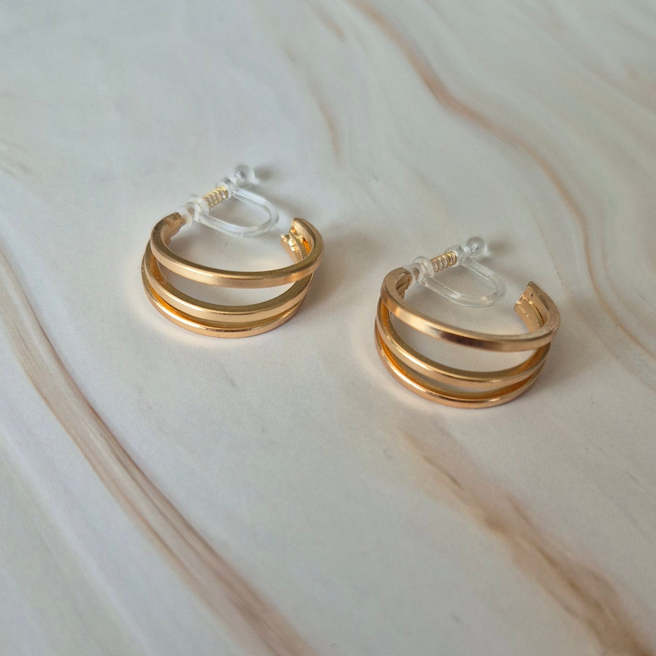 Creolen 3-fach Ring goldfarben