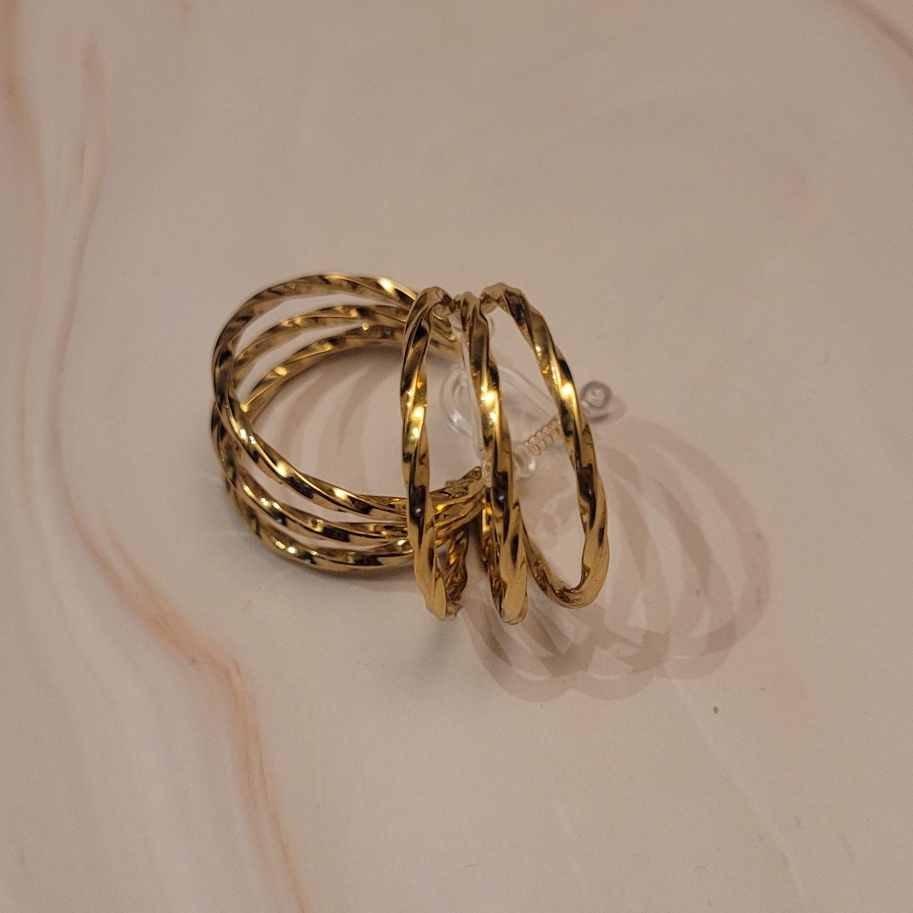 Creolen 3-fach Ring golden, gezwirbelt